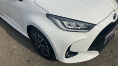 Toyota Yaris 1.5 Hybrid Design 5dr CVT Hybrid Hatchback